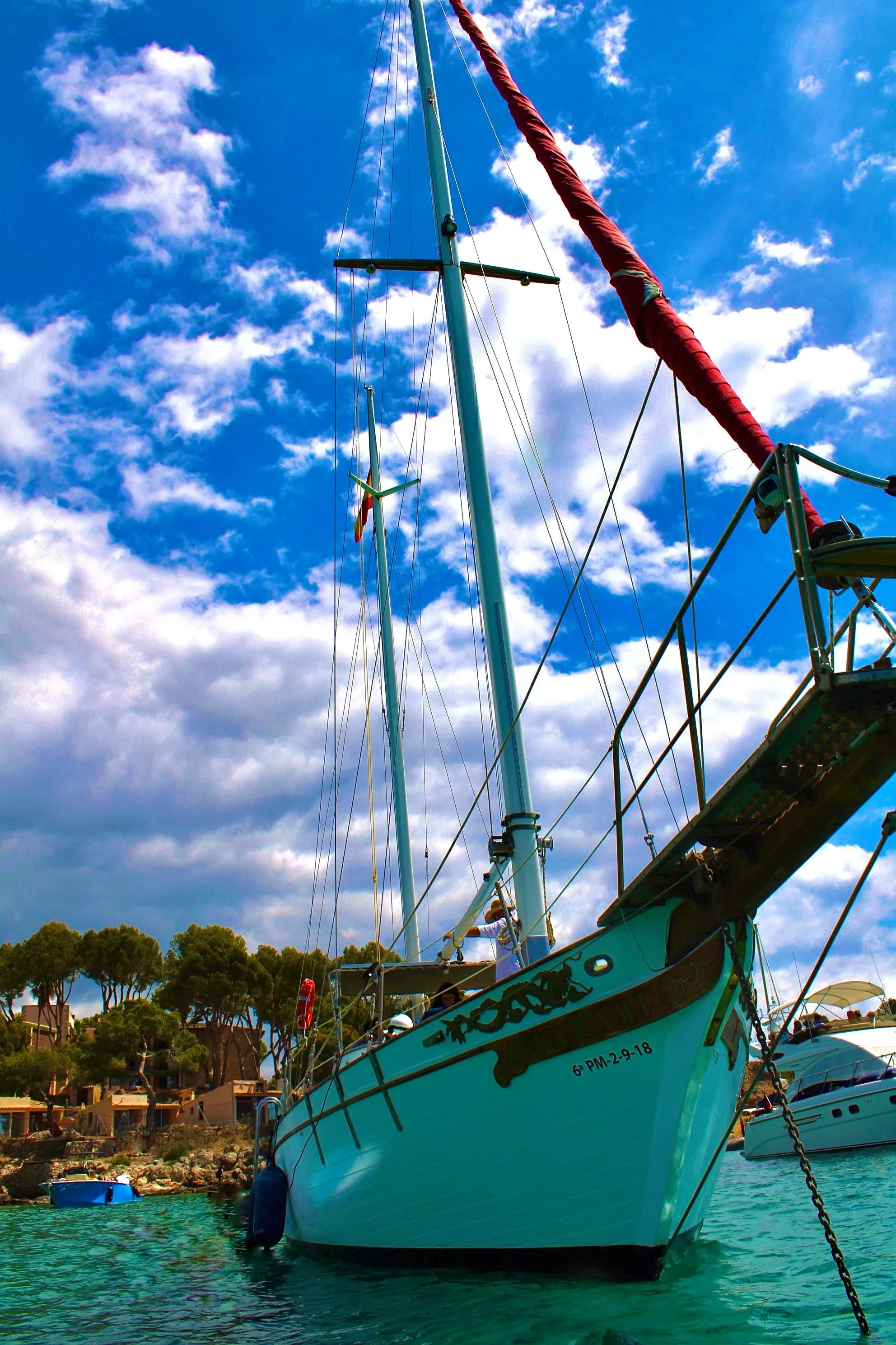 Perseo 21 Charter Boat