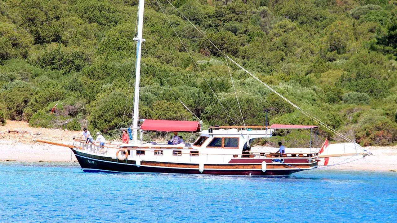Explore Bodrum on a 15m Rental Boat