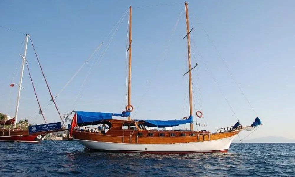 Gozdem Charter Boat - 1