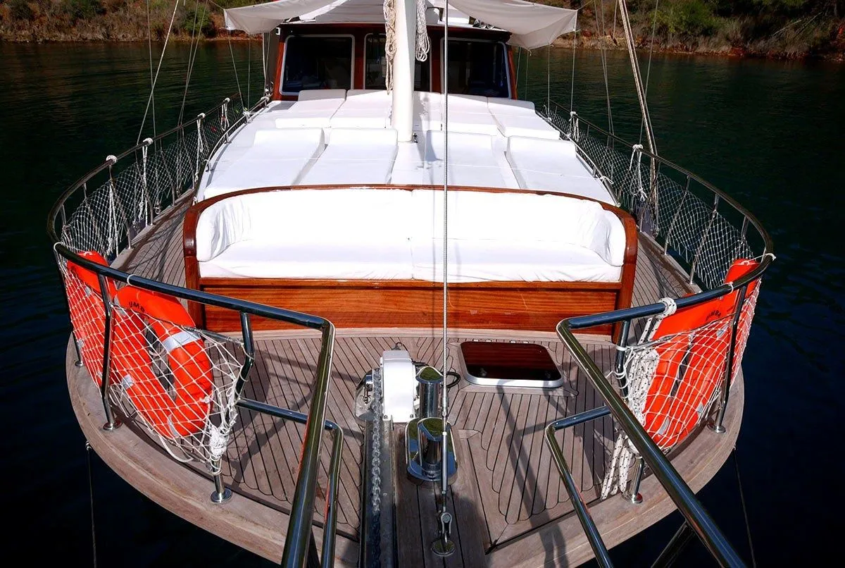 Göcek Kiralık 3 Kabinli 15m Gulet