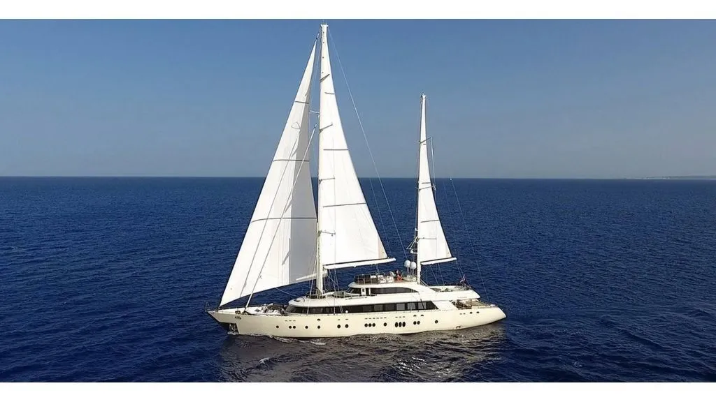 Aresteas Charter Boat