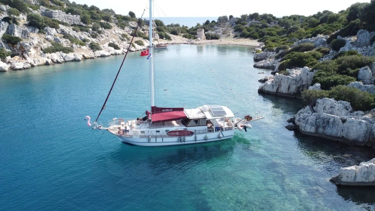 Kaş 16m Kiralık Gulet
