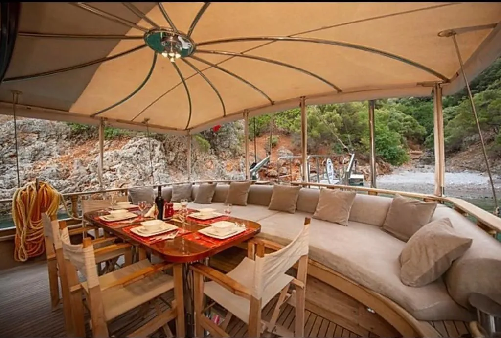 Чартер Sani - 5