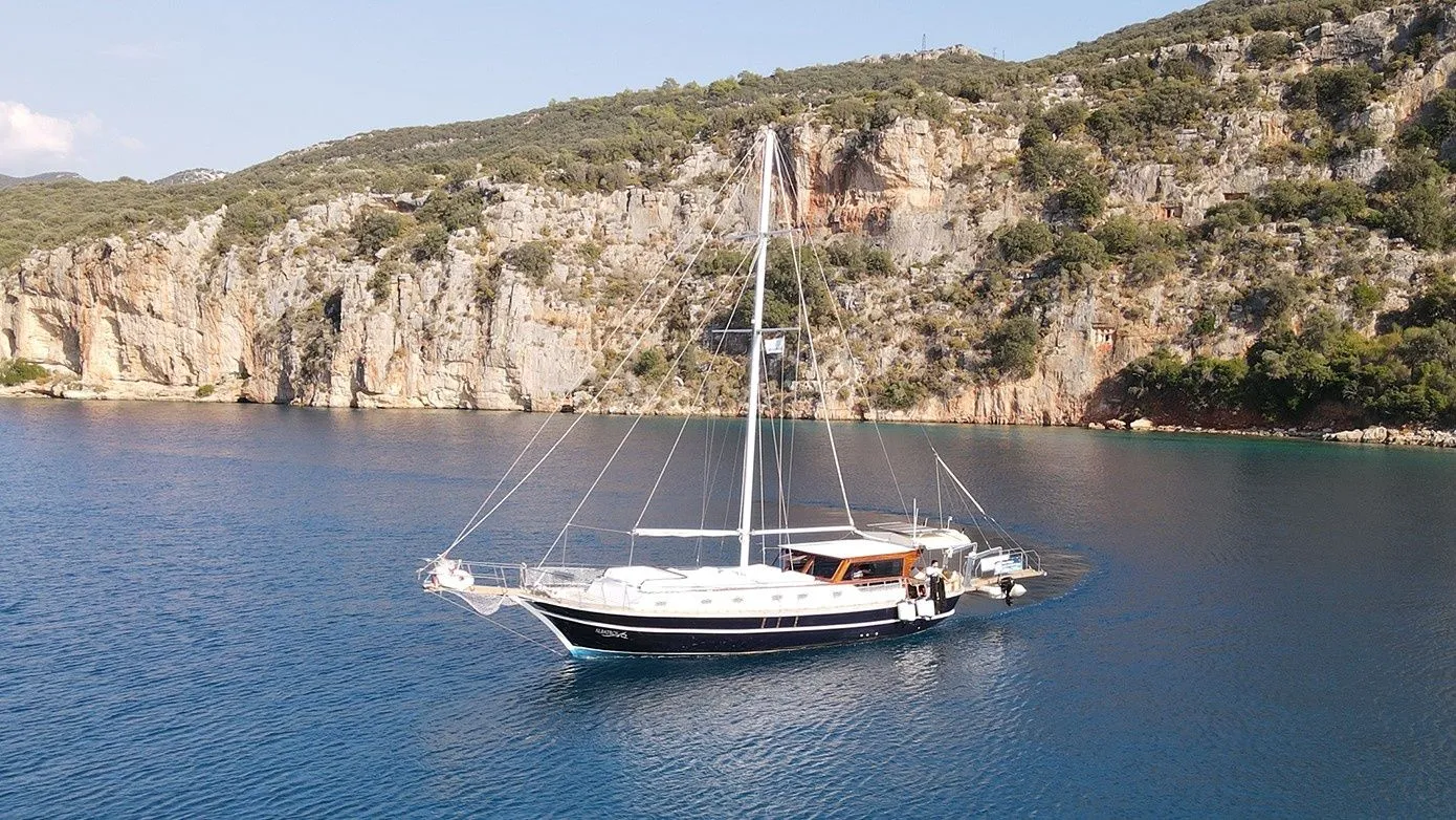 Kaş 17m Kiralık Tekne