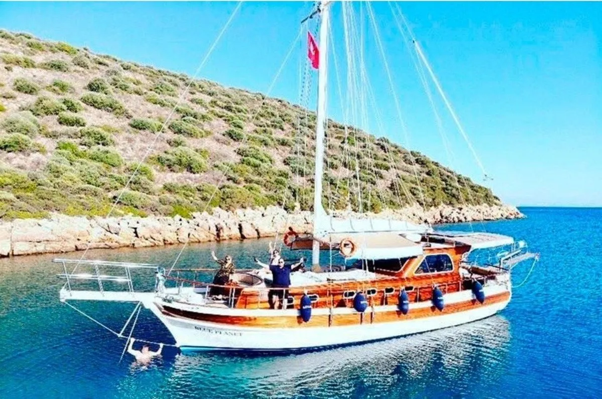 Blue Planet Charterboot - 3