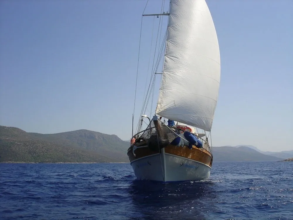 Cagselen Charter Boat - 3