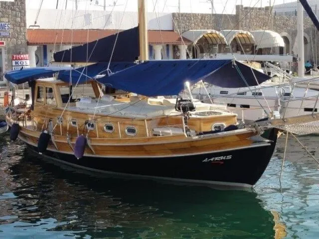 Charter a 17.5m Boat in Pirovac