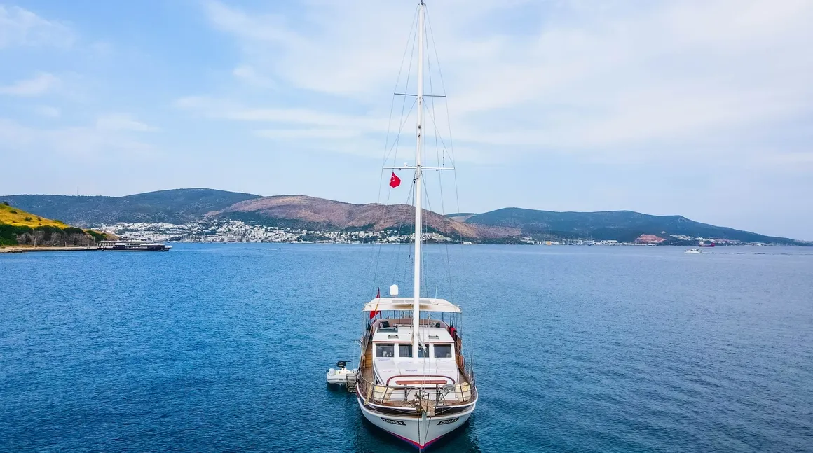 Cagan 2 Charter Boat - 3