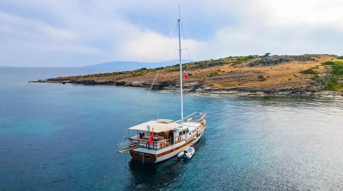Cagan 2 Charter Boat - 4