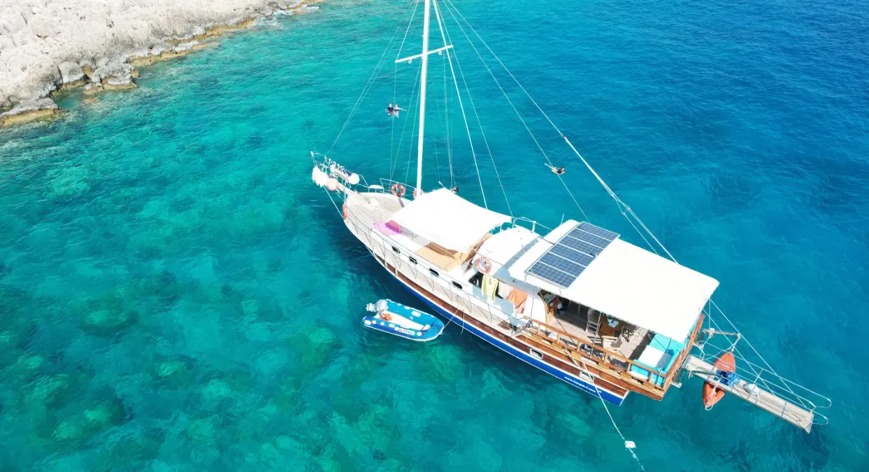 Rent a 18m 5 Cabin Gulet in Kaş