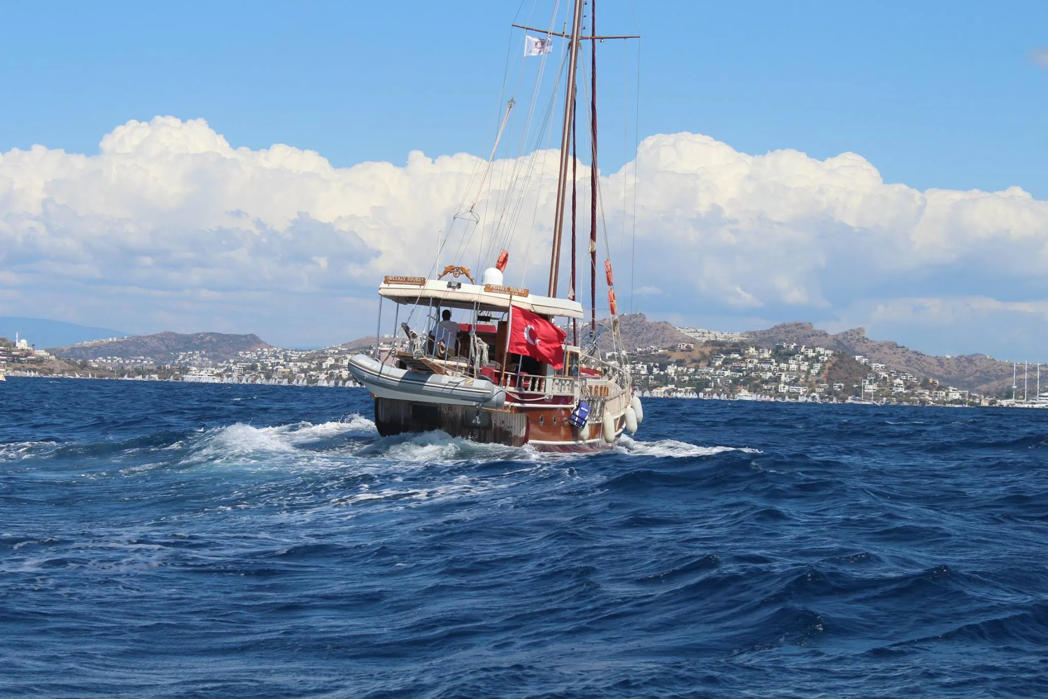 Simge 2 Charter Boat