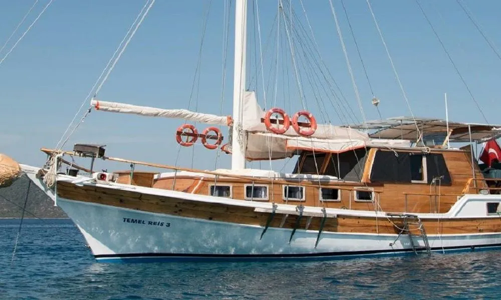 Temel Reis 3 Charter Boat - 1