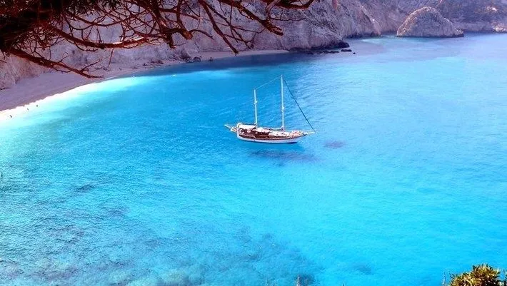 Anatolie Charter Boat