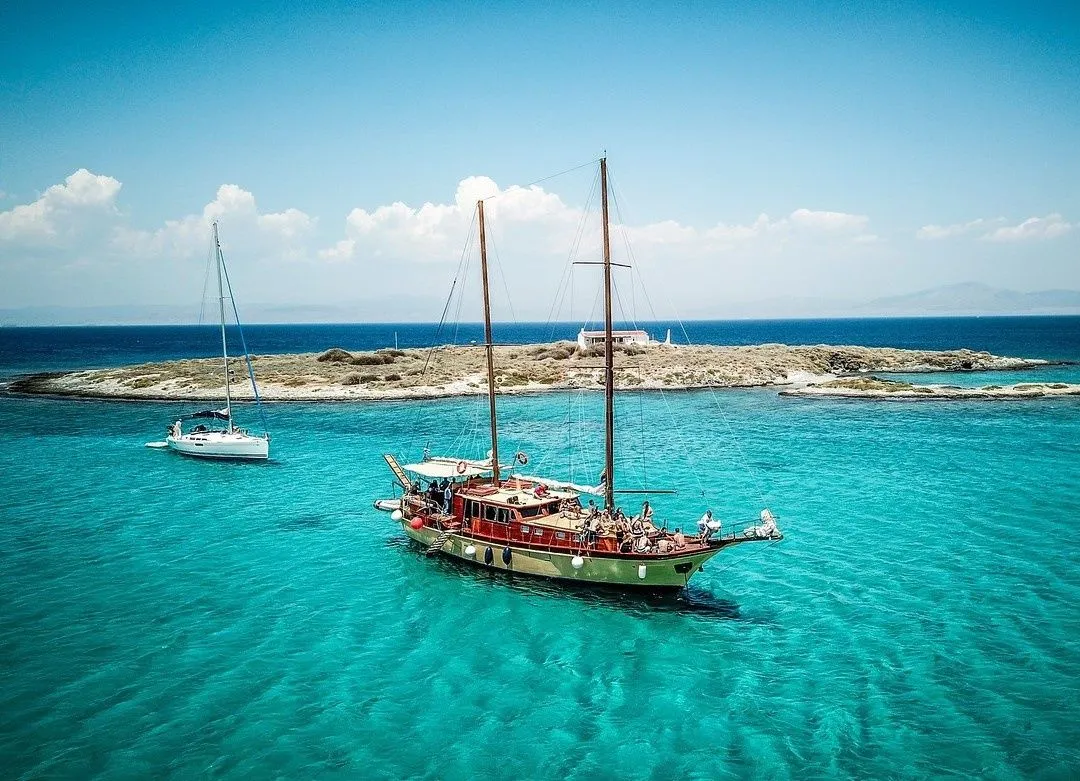 Alexia K Charterboot - 3