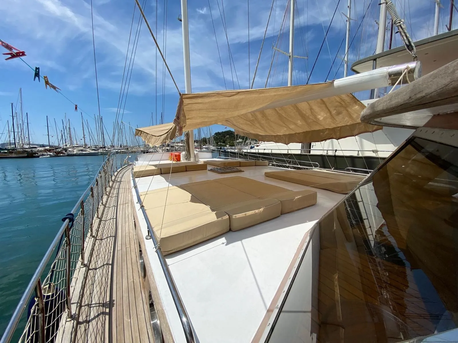 Be Happy Charter Boat - 5