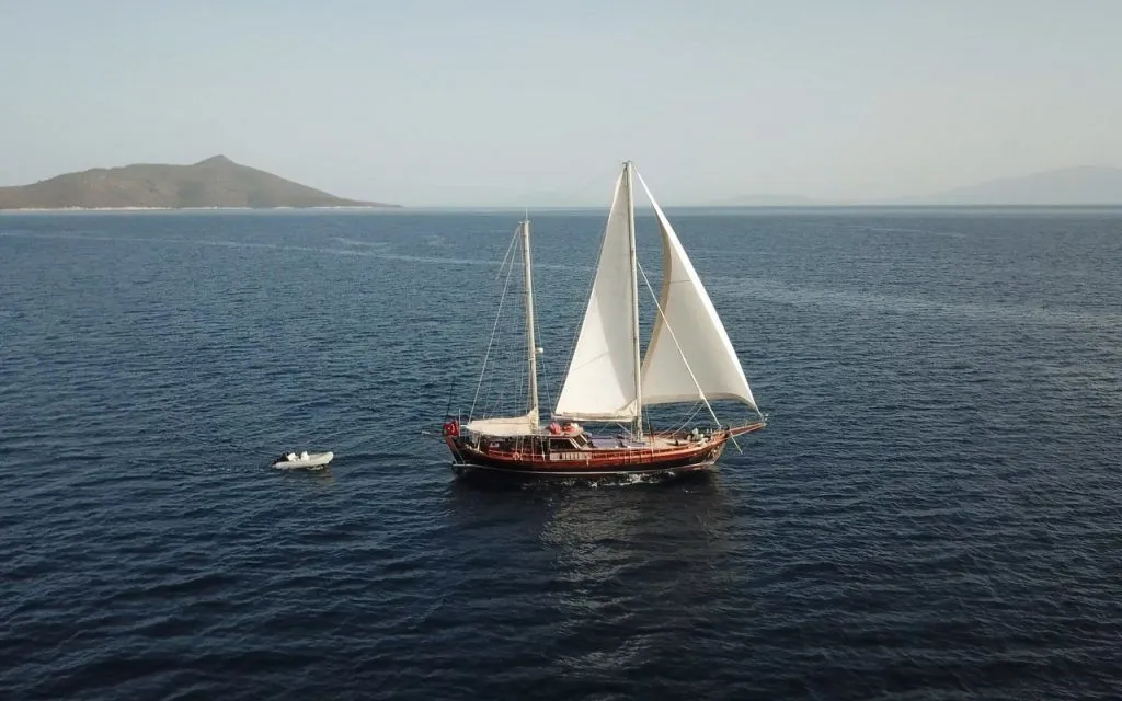 Trippin Charter Boat