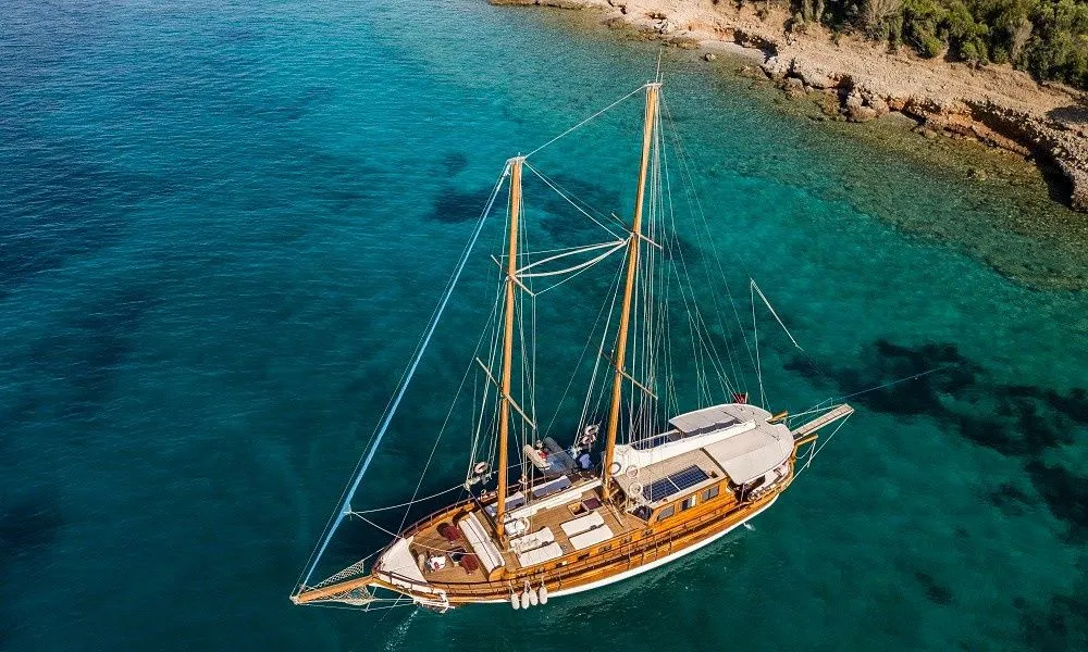 Golden Life Charter Boat - 3