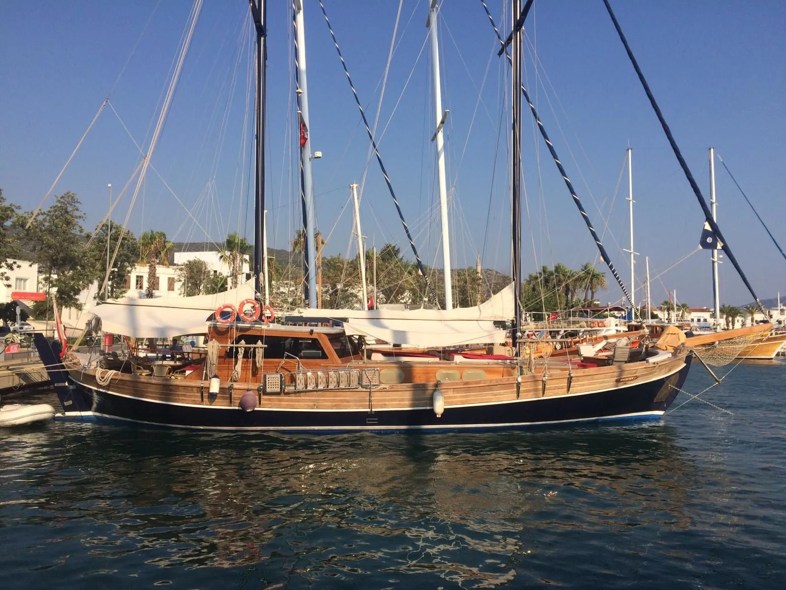 Whisper Charter Boat