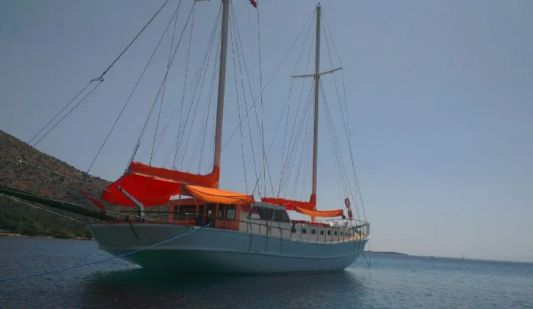 Arancia Charter Boat - 4