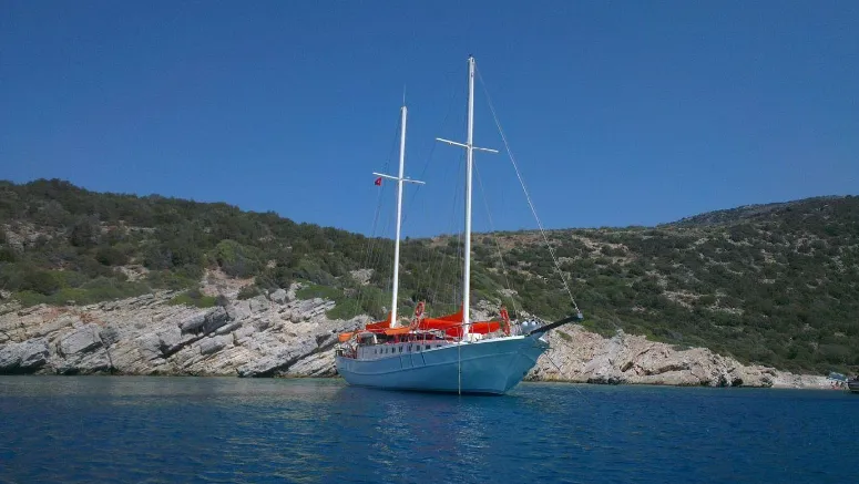 Arancia Charter Boat - 2