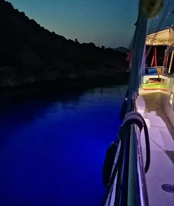 Mim Saka Charter Boat - 5