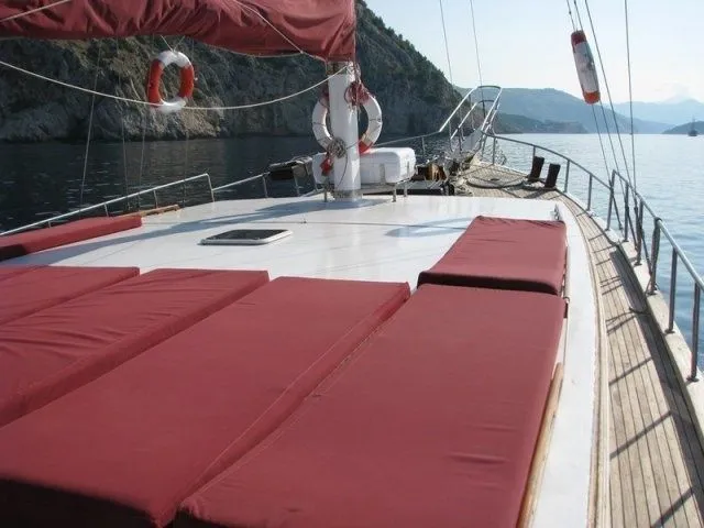 Rent a 22m Boat in Dubrovnik