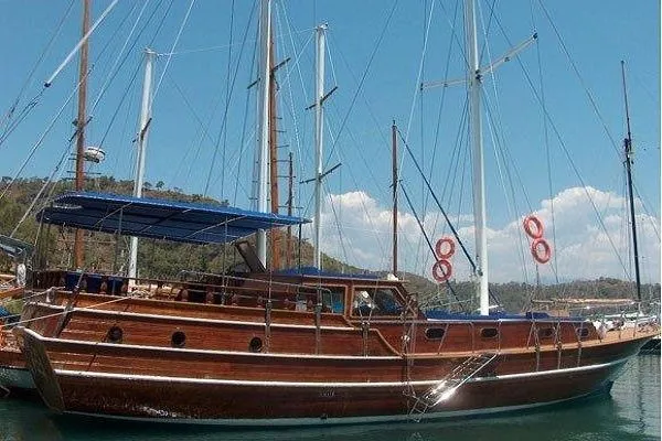 Yakamoz Kiralık Teknesi