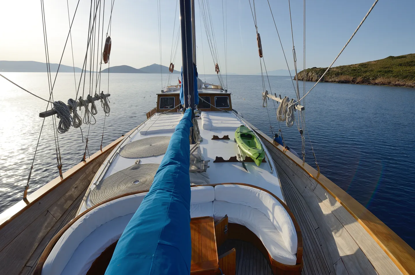 Xenos 2 Mietboot
