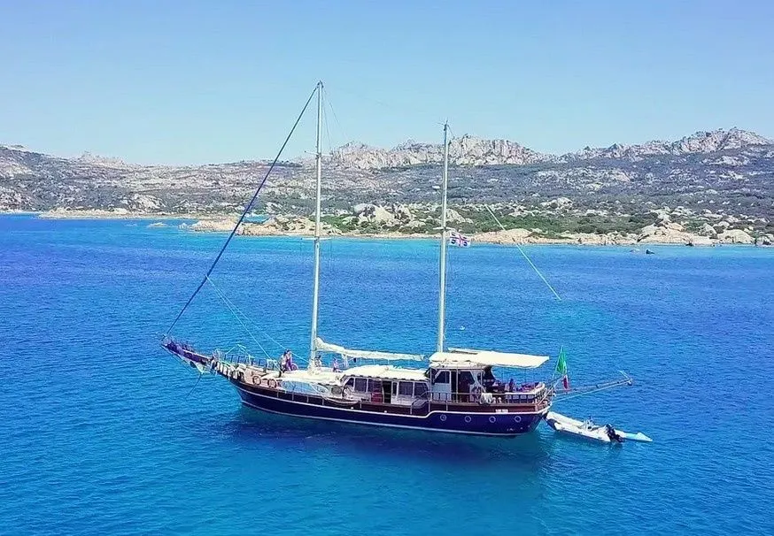 Charter a 23m Boat in Puntone di Scarlino