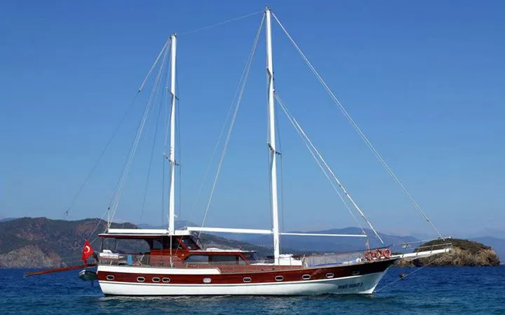 Deniz Yildizi 2 Charterboot - 3