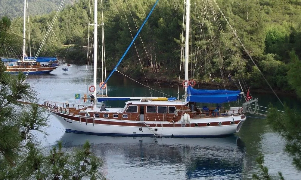 Tufan 5 Charter Boat - 4