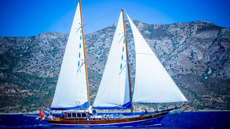 Musandira 2 Charter Boat - 3