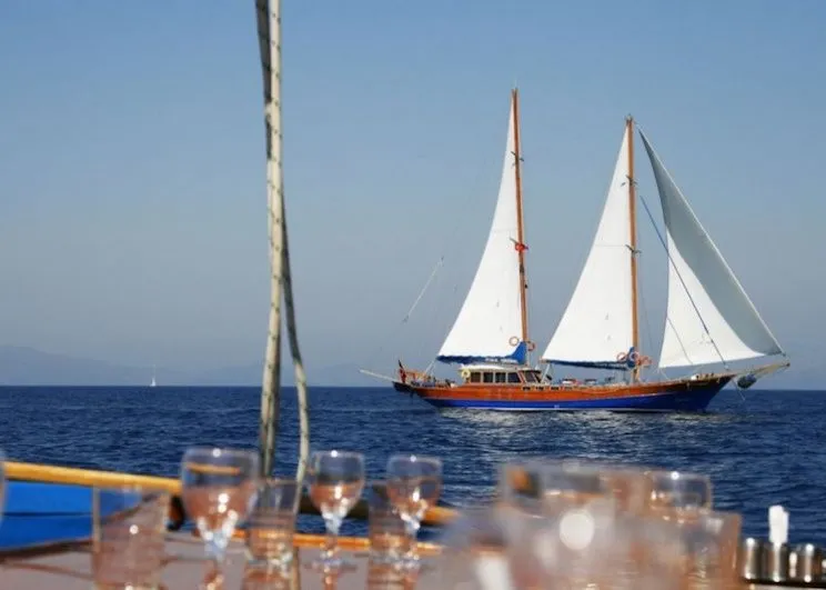 Musandira 2 Charter Boat - 4