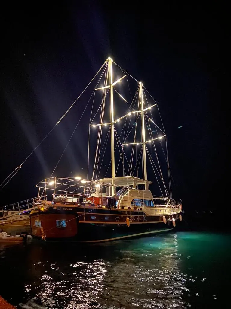 Rose Sah Charter Boat