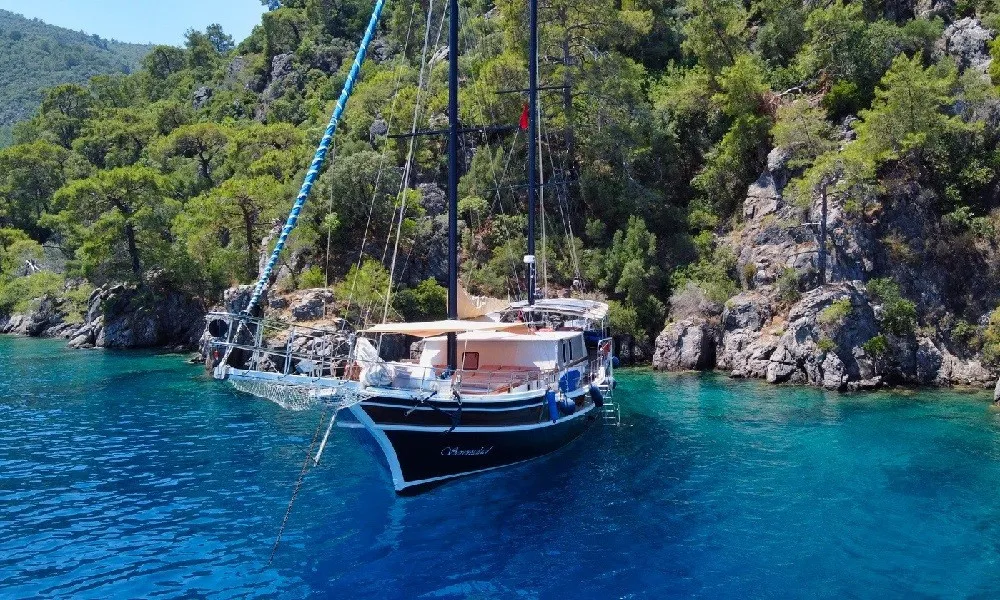 Serenidad Charter Boat - 4