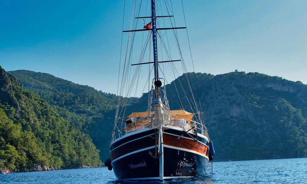 Serenidad Mietboot - 5