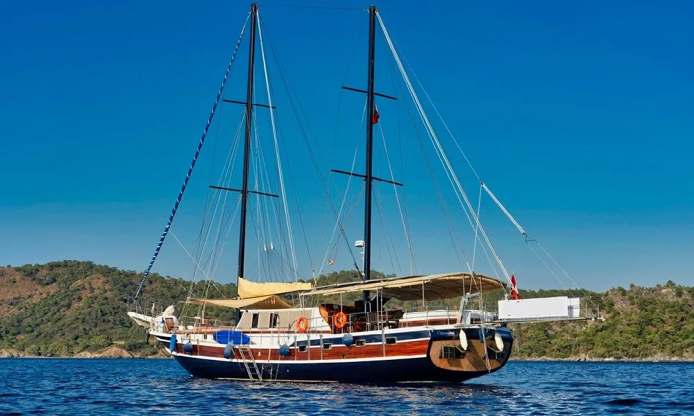 Serenidad Mietboot - 2