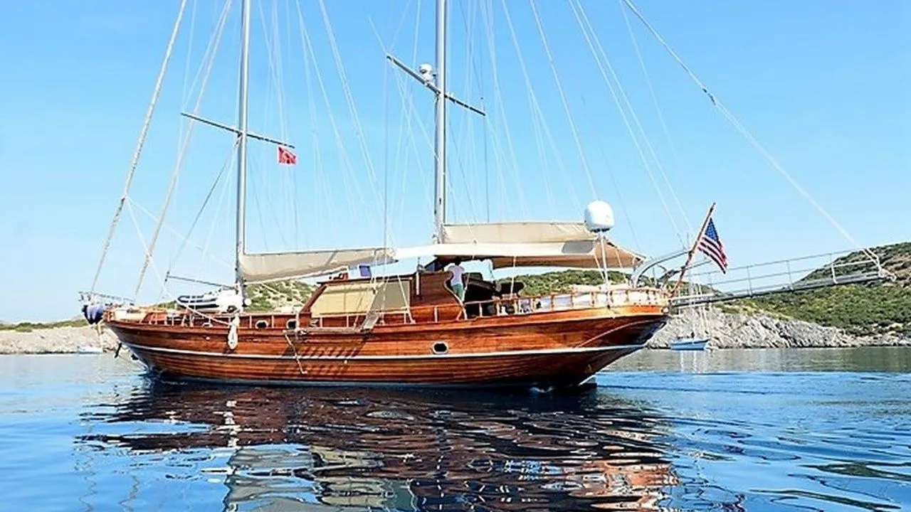 Artemis Simay Charter Boat - 5