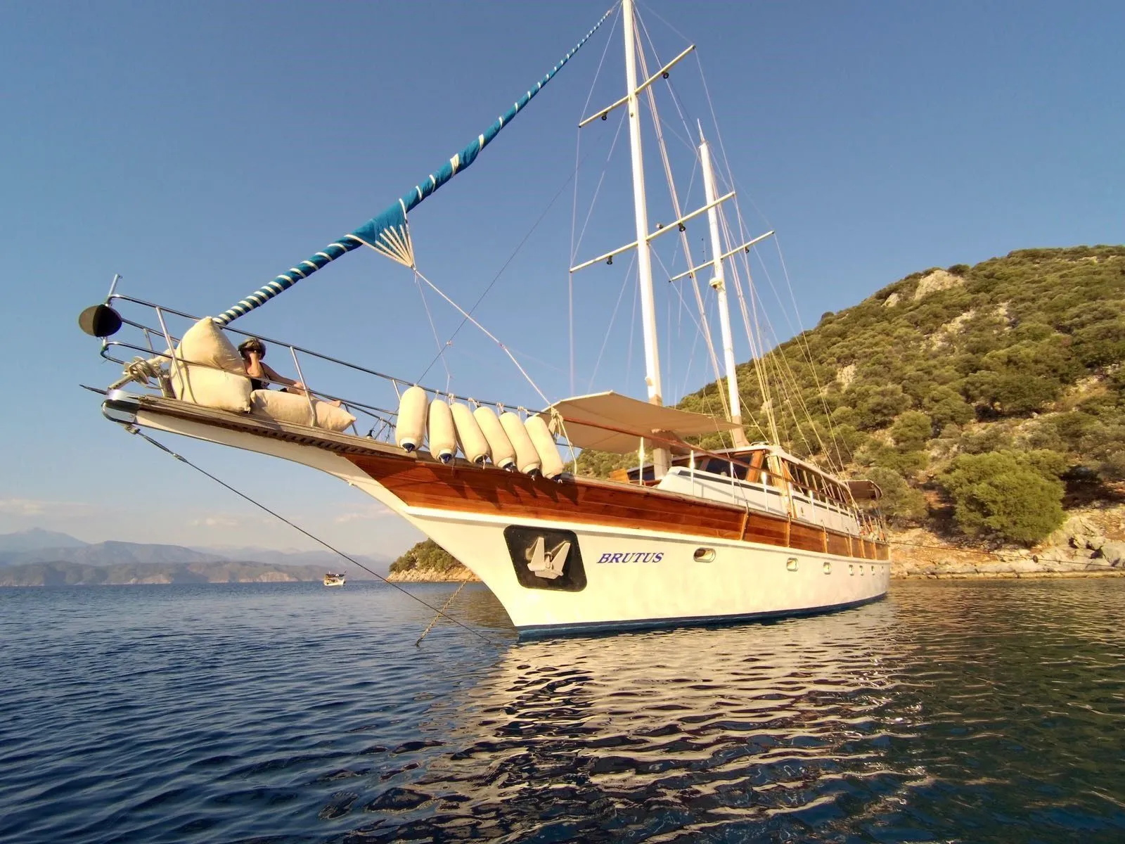 Brutus Kiralık Teknesi - 4