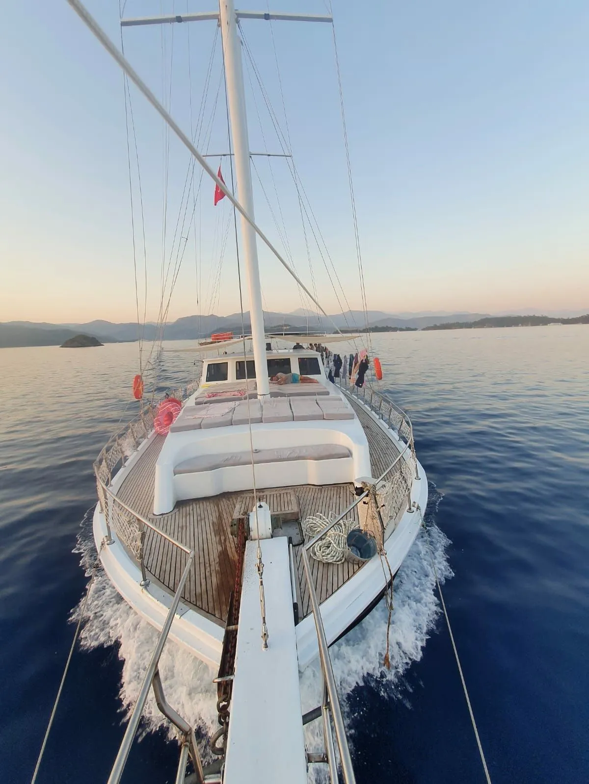 Чартер Tugtekin - 4