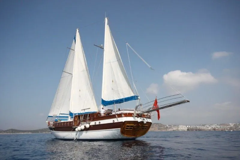 Fatos Charter Boat - 5