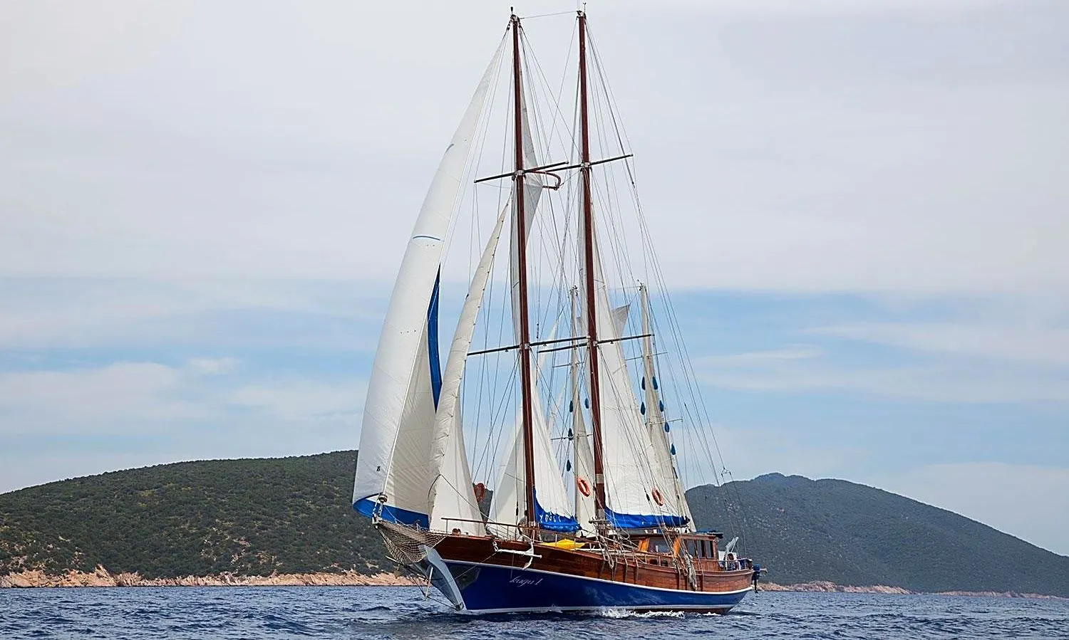 Kugu 1 Charter Boat - 5