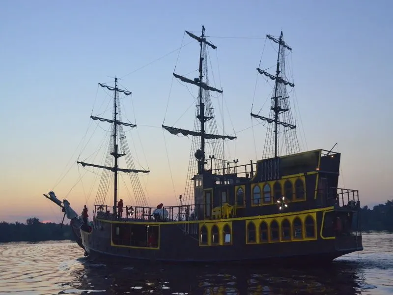 Kastor 1 Charter Boat