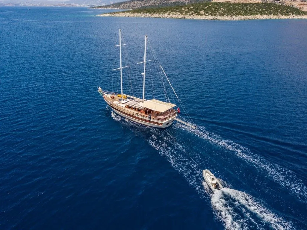 Explore Šibenik on a 25.8m Rental Gulet