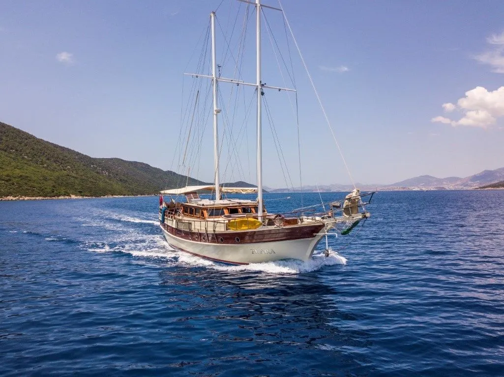 Explore Šibenik on a 25.8m Rental Gulet