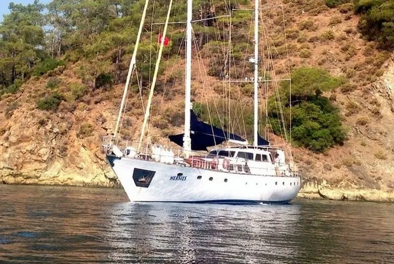 Чартер Hermes - 3