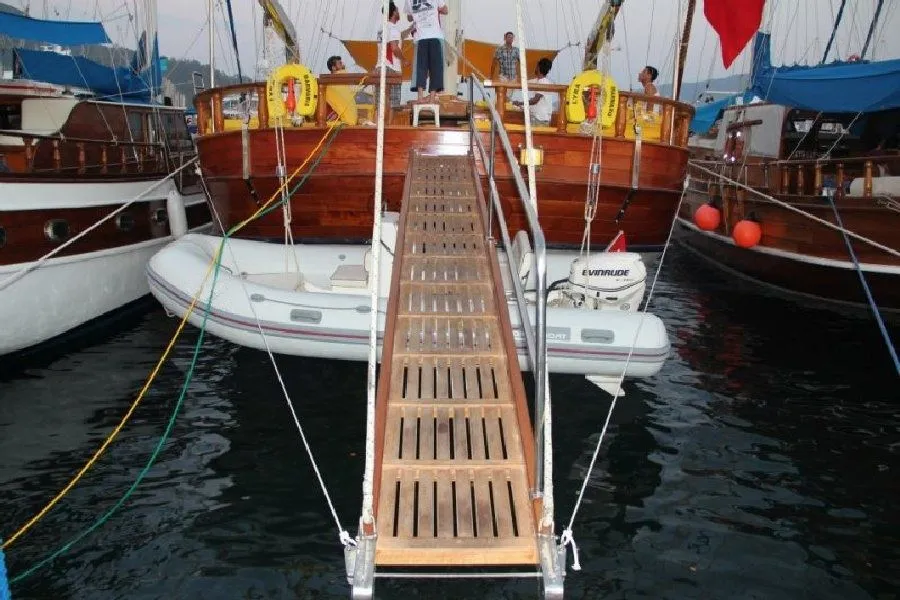 Lyra Kiralık Teknesi - 4