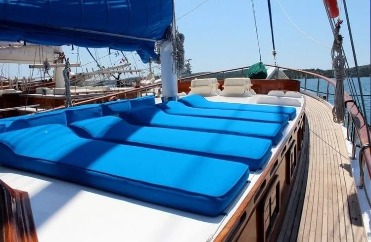 Rent a 26m Gulet 85 in Šibenik