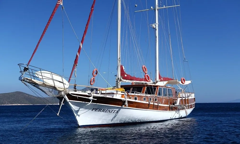 Perrinita Charter Boat