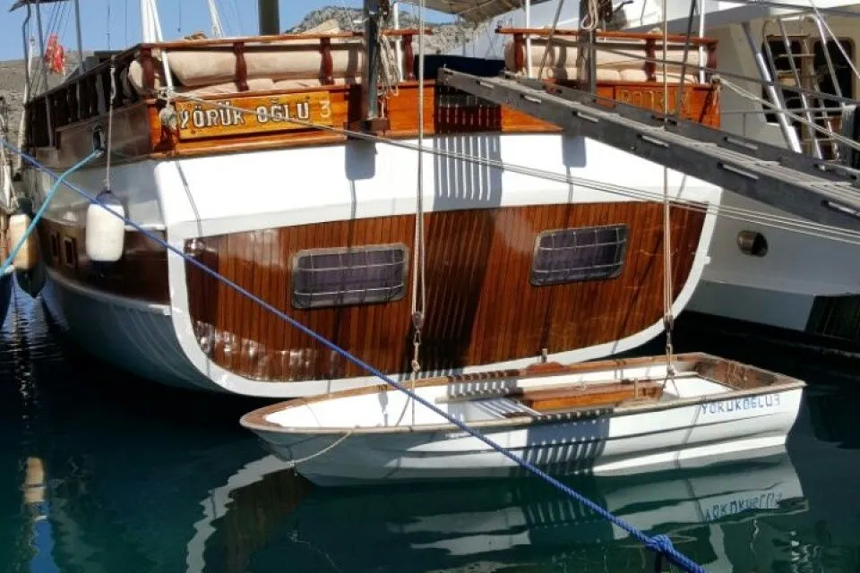 Чартер Yorukoglu 3 - 5